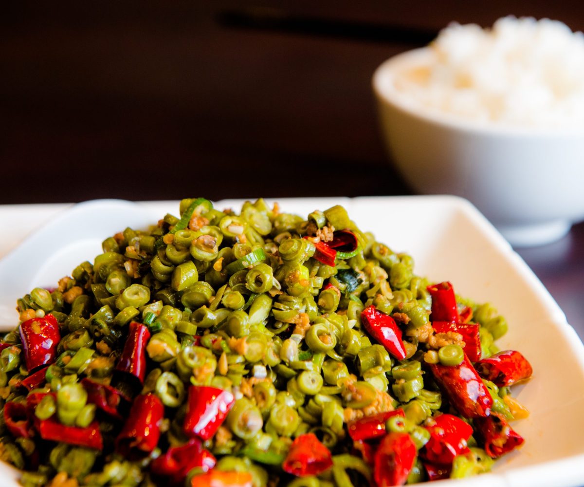 Green beans and preserved vegetables